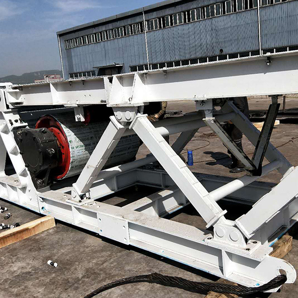 礦用(yòng)輸送機(jī)機(jī)頭井口組裝